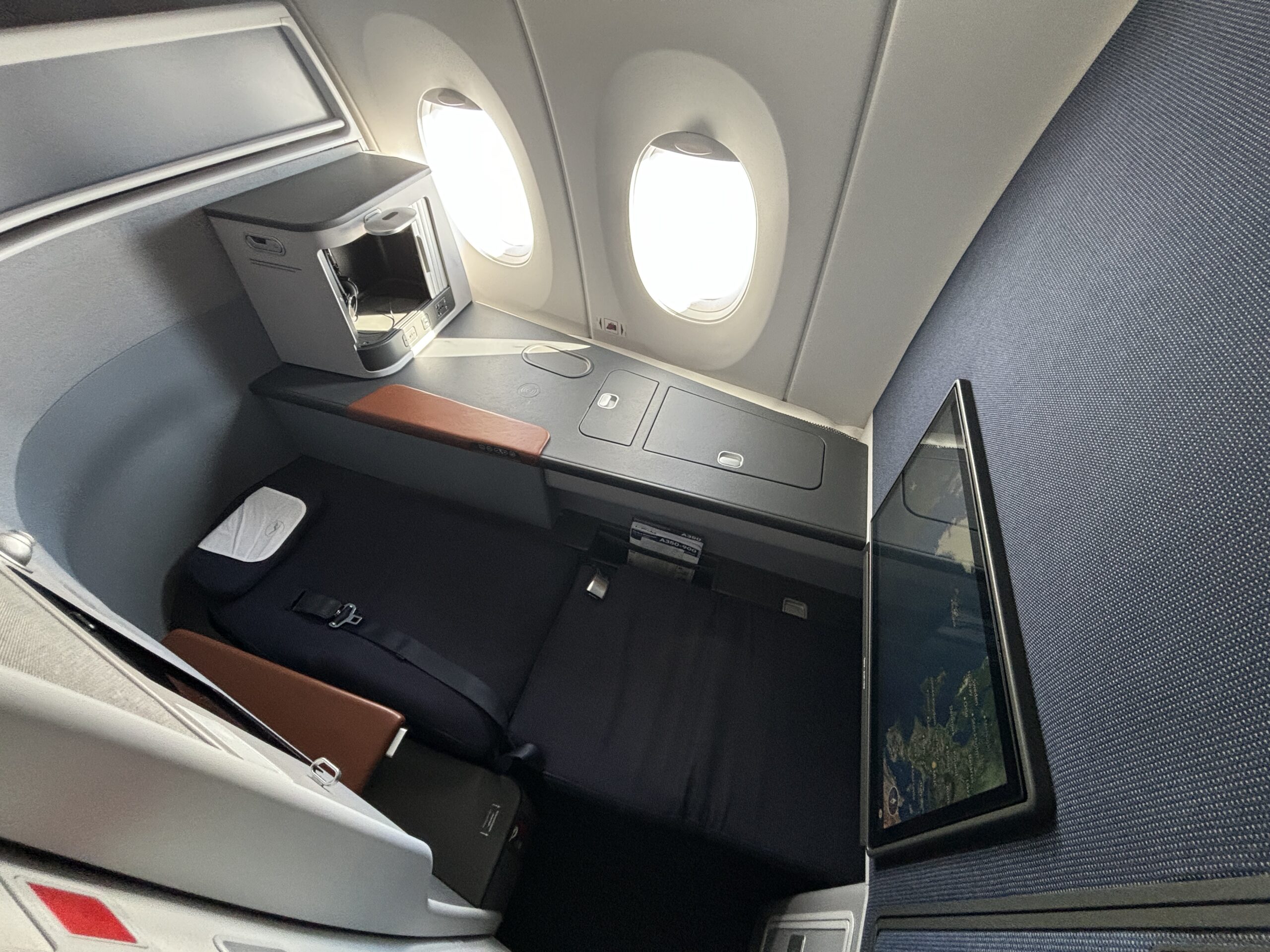 Lufthansa Allegris Business Class Suite