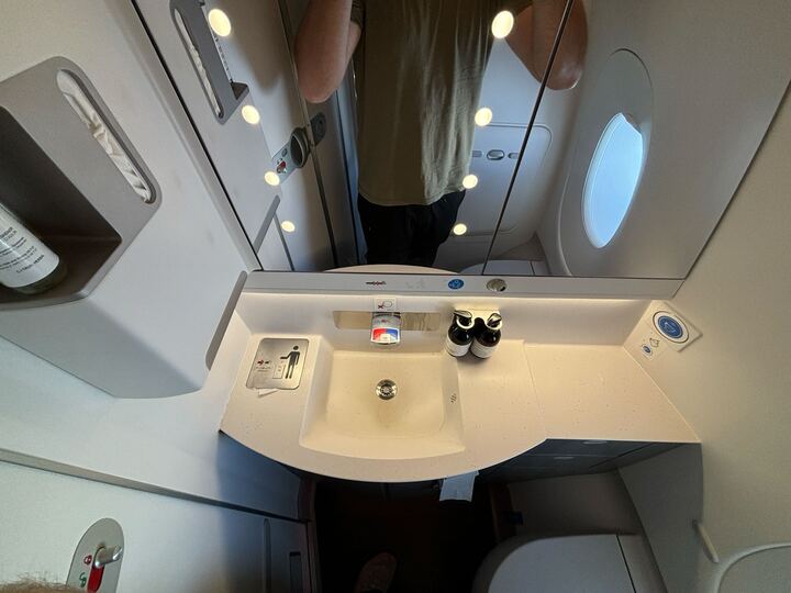 Finnair Business Class Bathroom