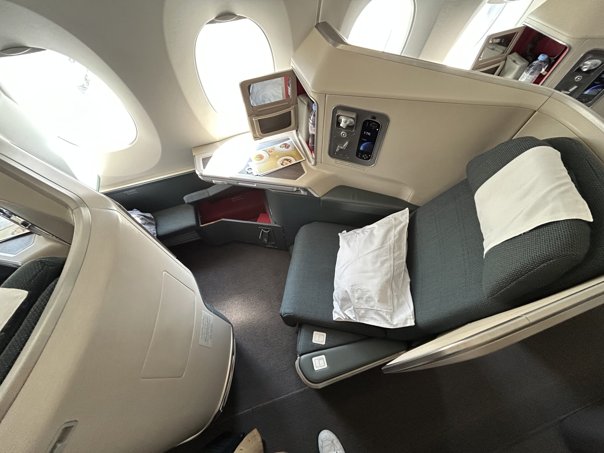A350 business class overhead photo