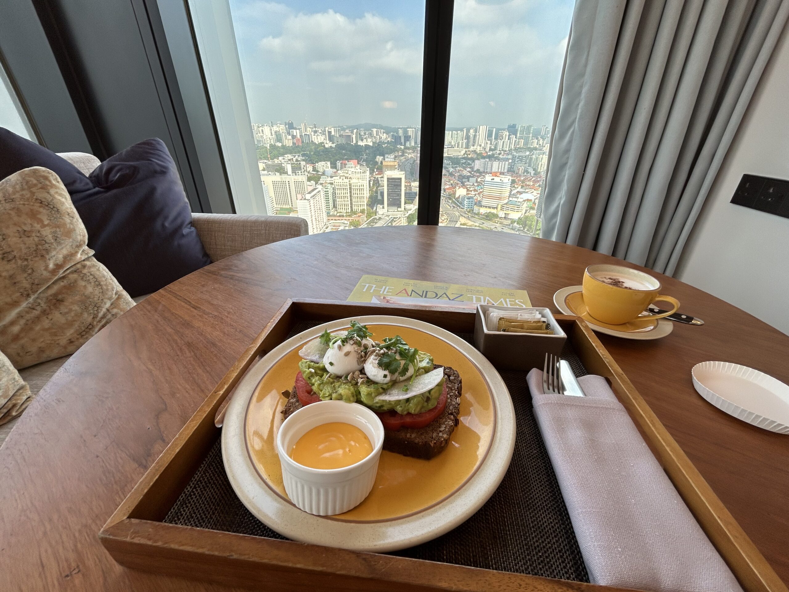 Breakfast room service 