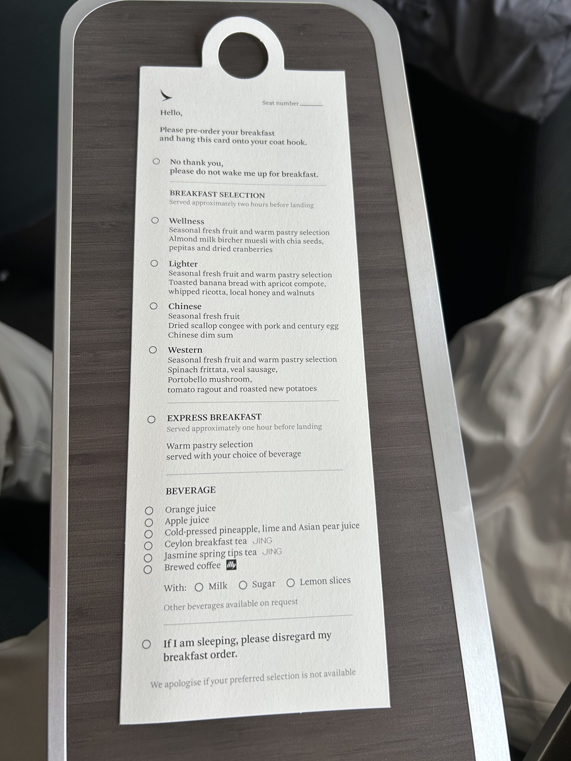 breakfast options on cathay pacific business class