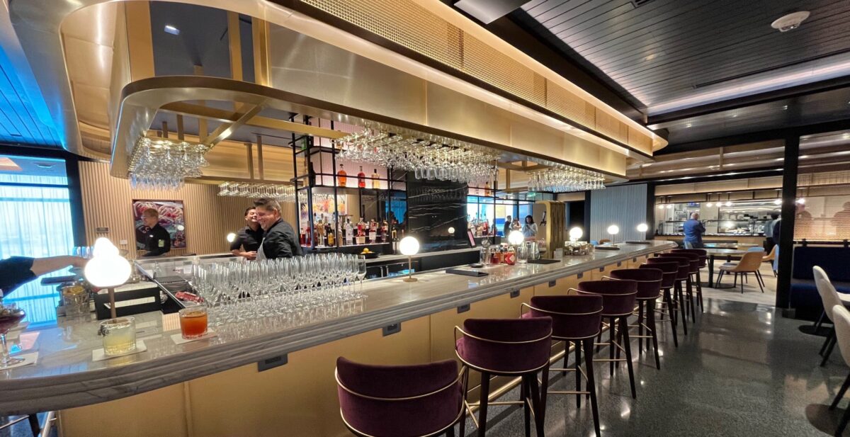 bar inside of an airport lounge