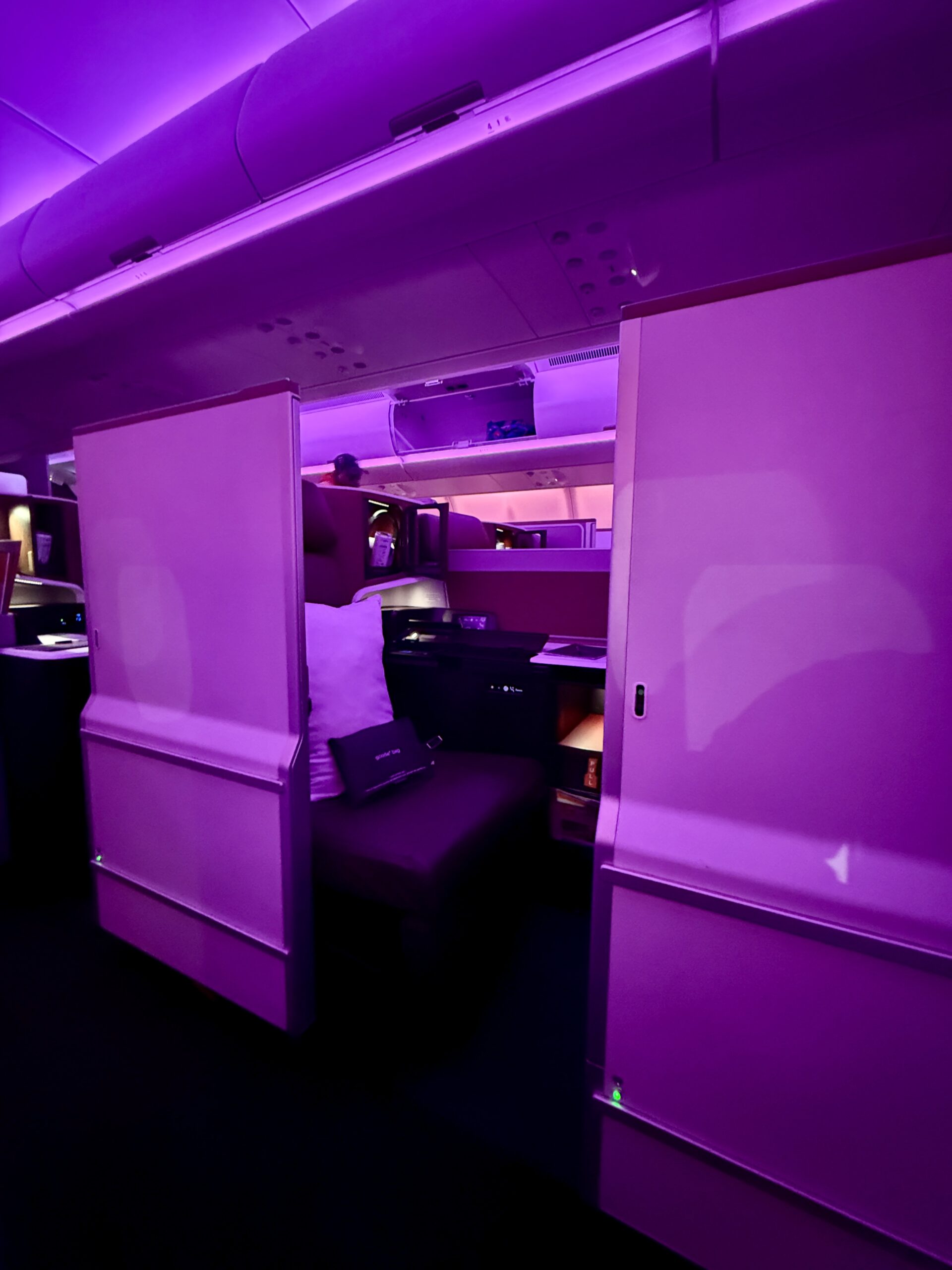 business class suite walls